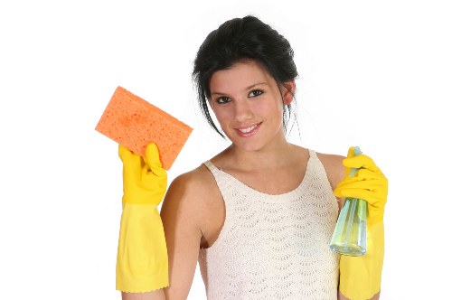 Detail-focused rental cleaning team working on a property turnover in Oho